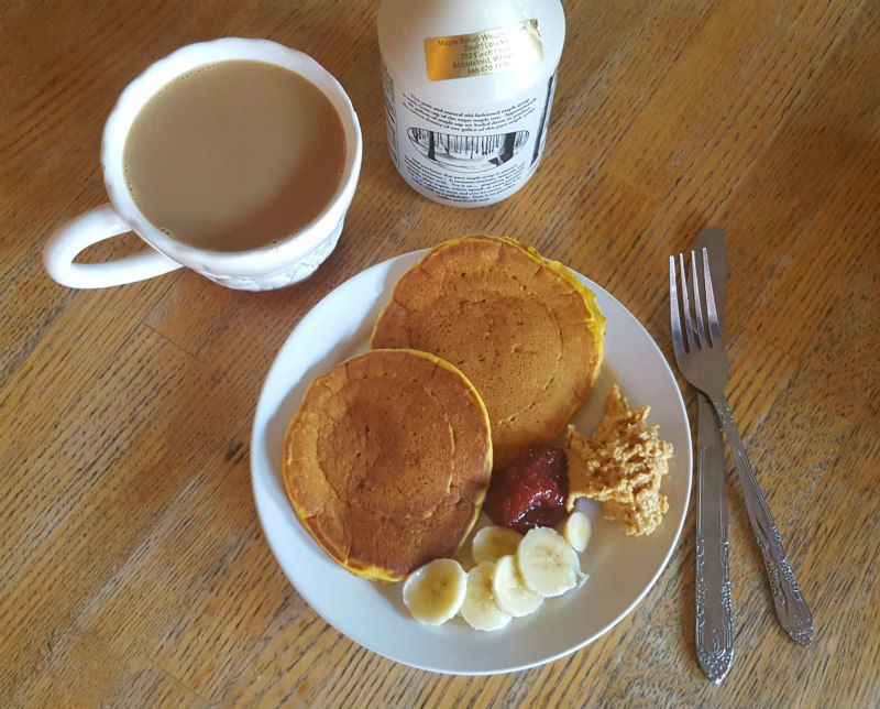 Pumpkin pancakes for breakfast. Click for the recipe!